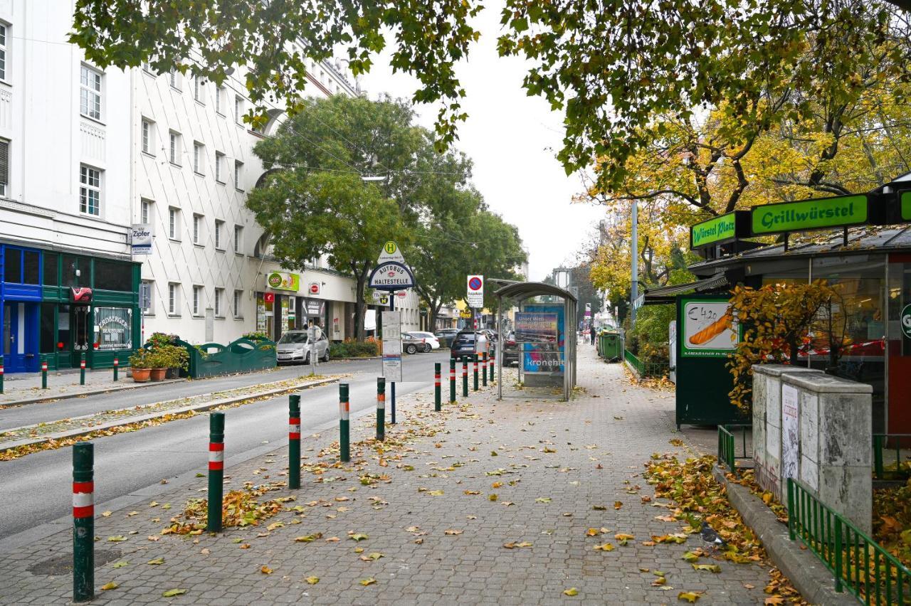 Delightful Duplex Danube Canal Виена Екстериор снимка